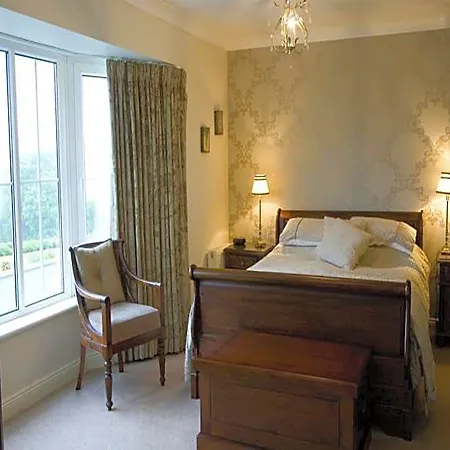 Hotel Rivermount House